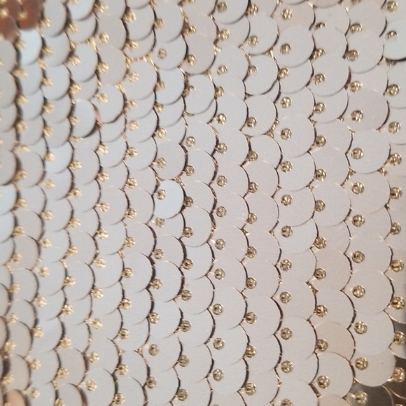 💕BCBGERATION💕 Sequin Wristlet Clutch ~ Gunmetal Silver NWT - Picture 4 of 8